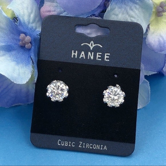 🌼 Cubic Zirconia Crown Stud Earrings - Picture 1 of 4